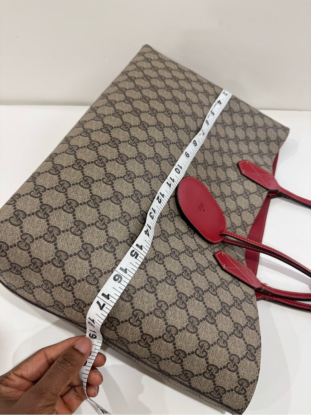 Gucci GG Supreme Reversible Tote bag - Picture 13 of 14